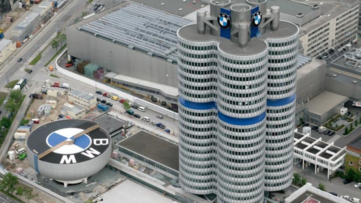 Quartalsbilanz Investitionen Und Starker Euro Belasten Bmw