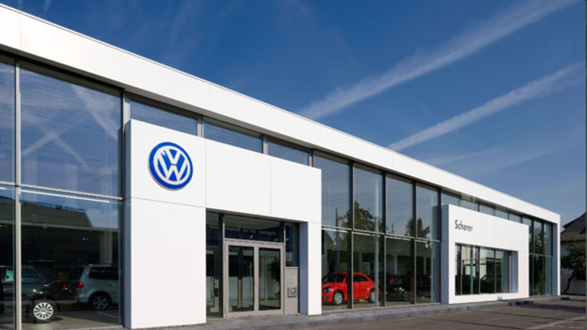Handelsgruppe: Scherer eröffnet VW-Neubau in Aschaffenburg ...