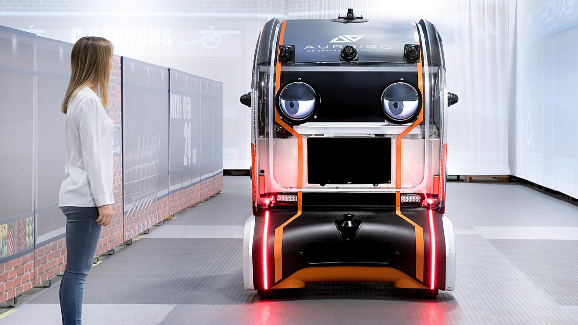 Autonome Fahrzeuge mit Bildschirmen als Augen: Die freundlichen