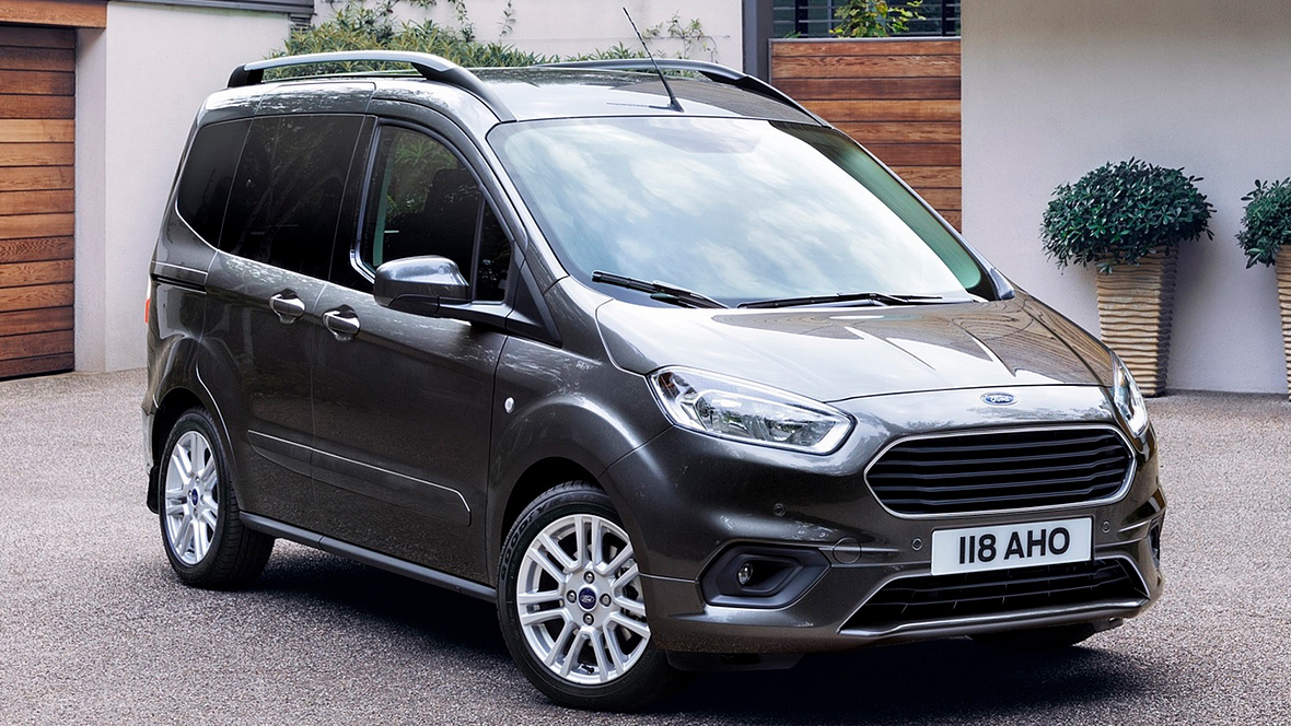 Ford Tourneo Courier 2018 01