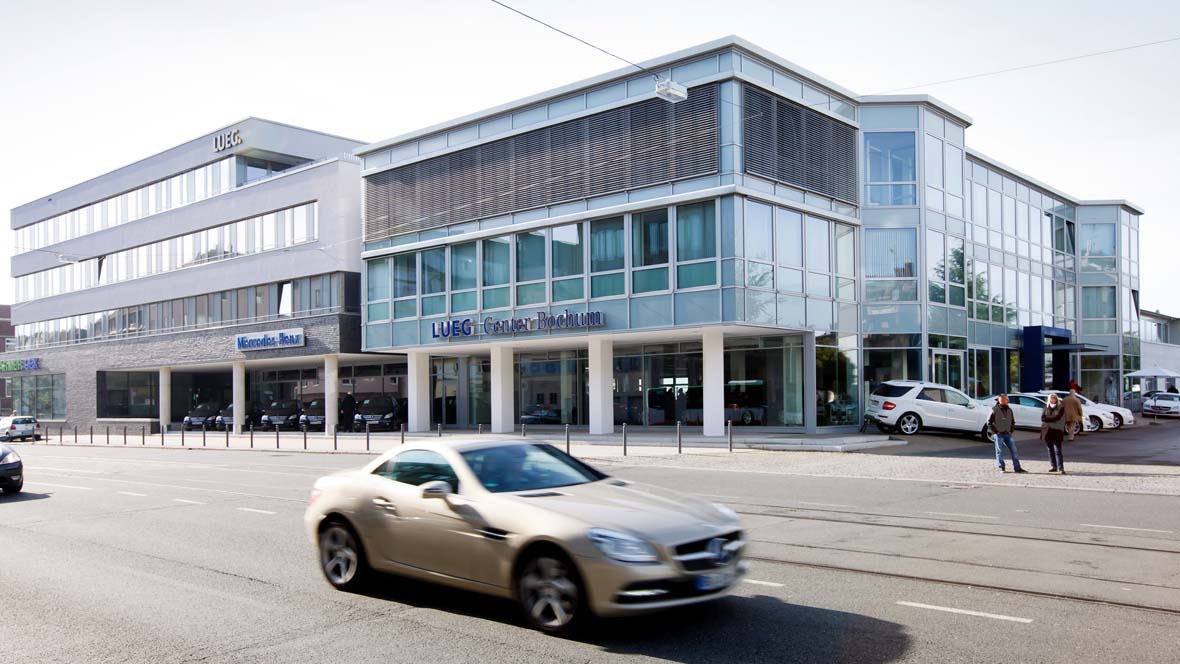 Fahrzeug Werke Lueg Center Wattenscheid Wird Reiner Nfz Stutzpunkt Autohaus De