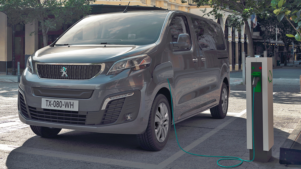 Peugeot E Traveller Fur Bis Zu Neun Personen Autohaus De