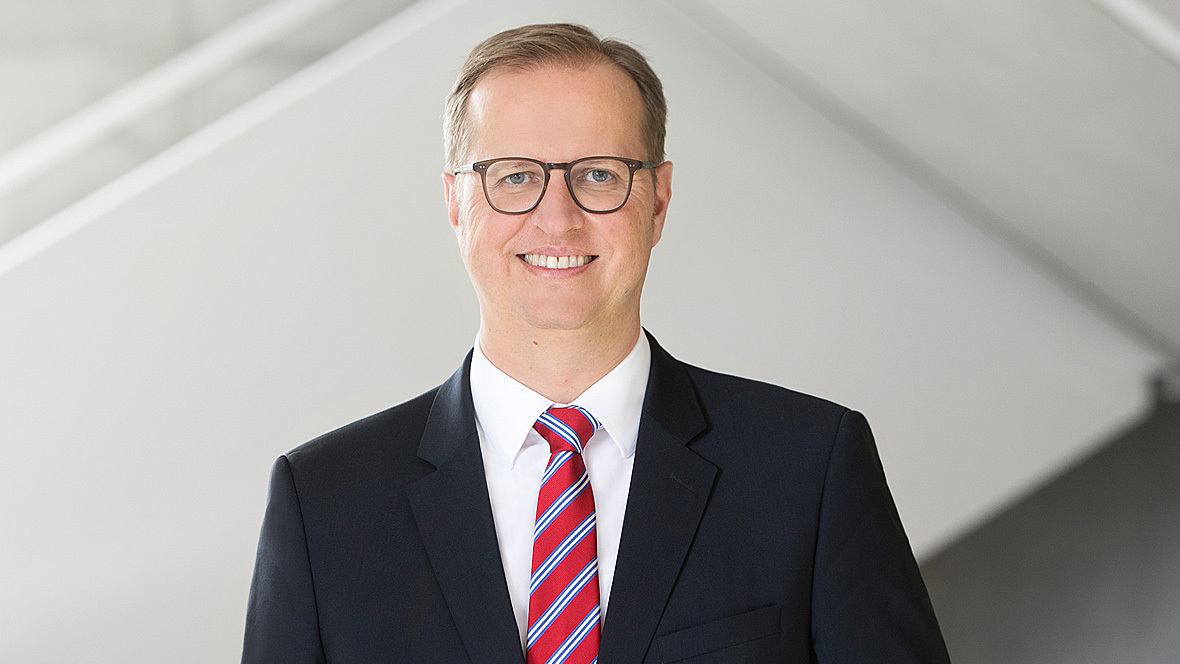 Personalie Jörg Stratmann neuer MahleChef autohaus.de