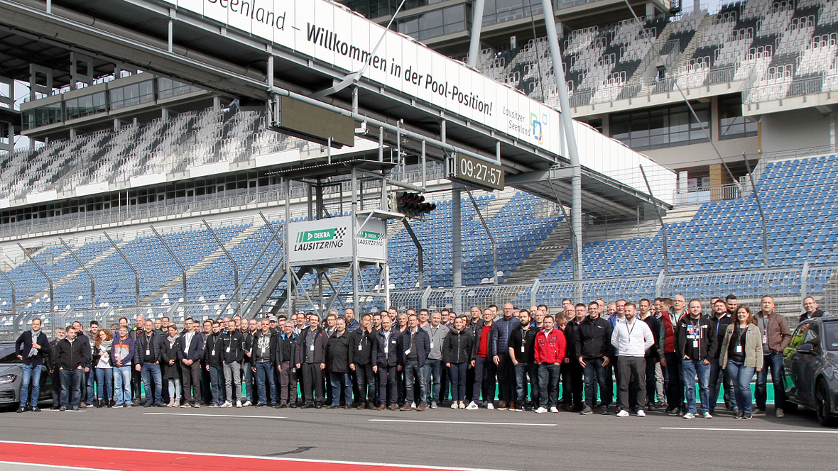 Volkswagen Otlg Top 100 Teiledienste In Dresden Geehrt Autohaus De